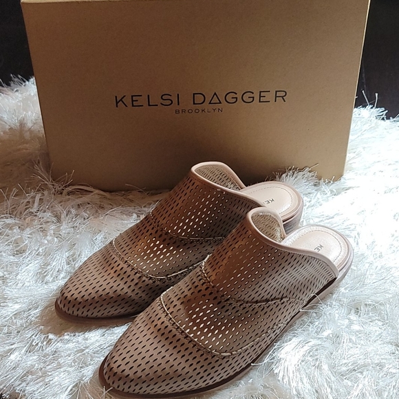 Kelsi Dagger Brooklyn Shoes - Picture 1 of 7